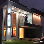 Casa Luxo Com Piscina A 500 Metros Da Praia