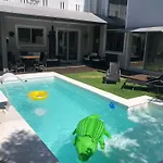 Casa Luxo Com Piscina A 500 Metros Da Praia