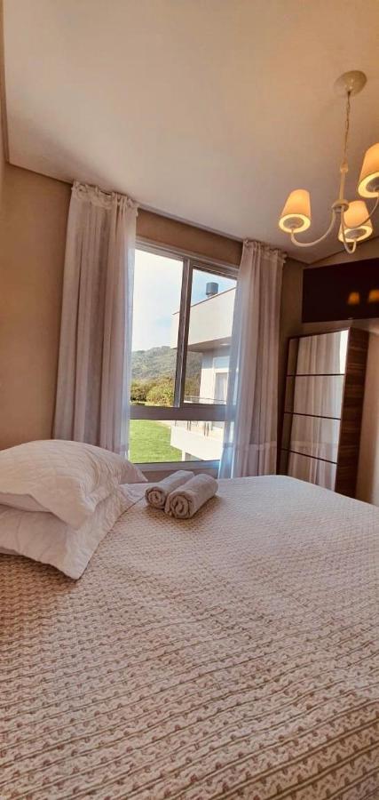 Casa Luxo Com Piscina A 500 Metros Da *