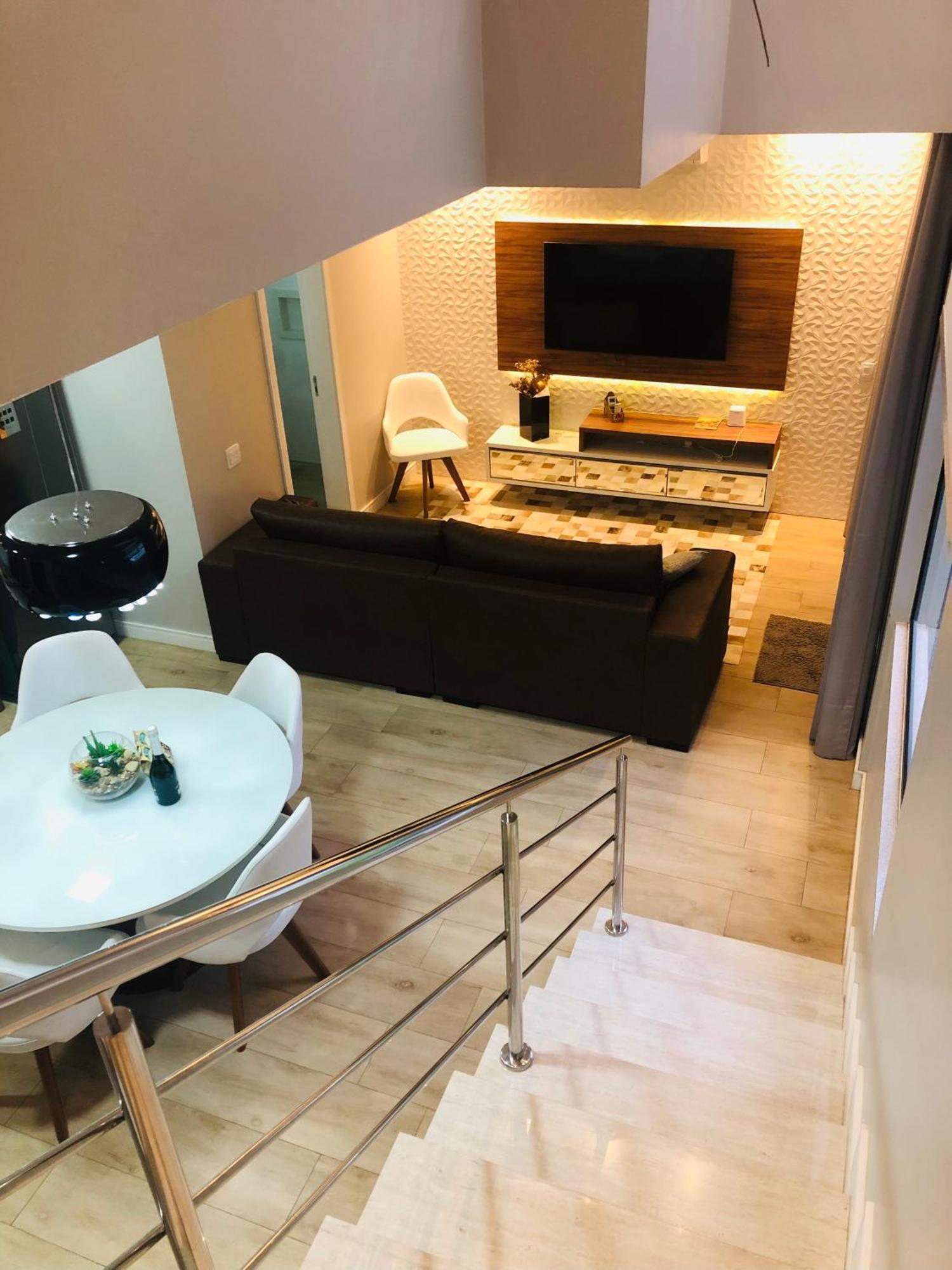 Casa Luxo Com Piscina A 500 Metros Da Сasa de vacaciones Florianópolis