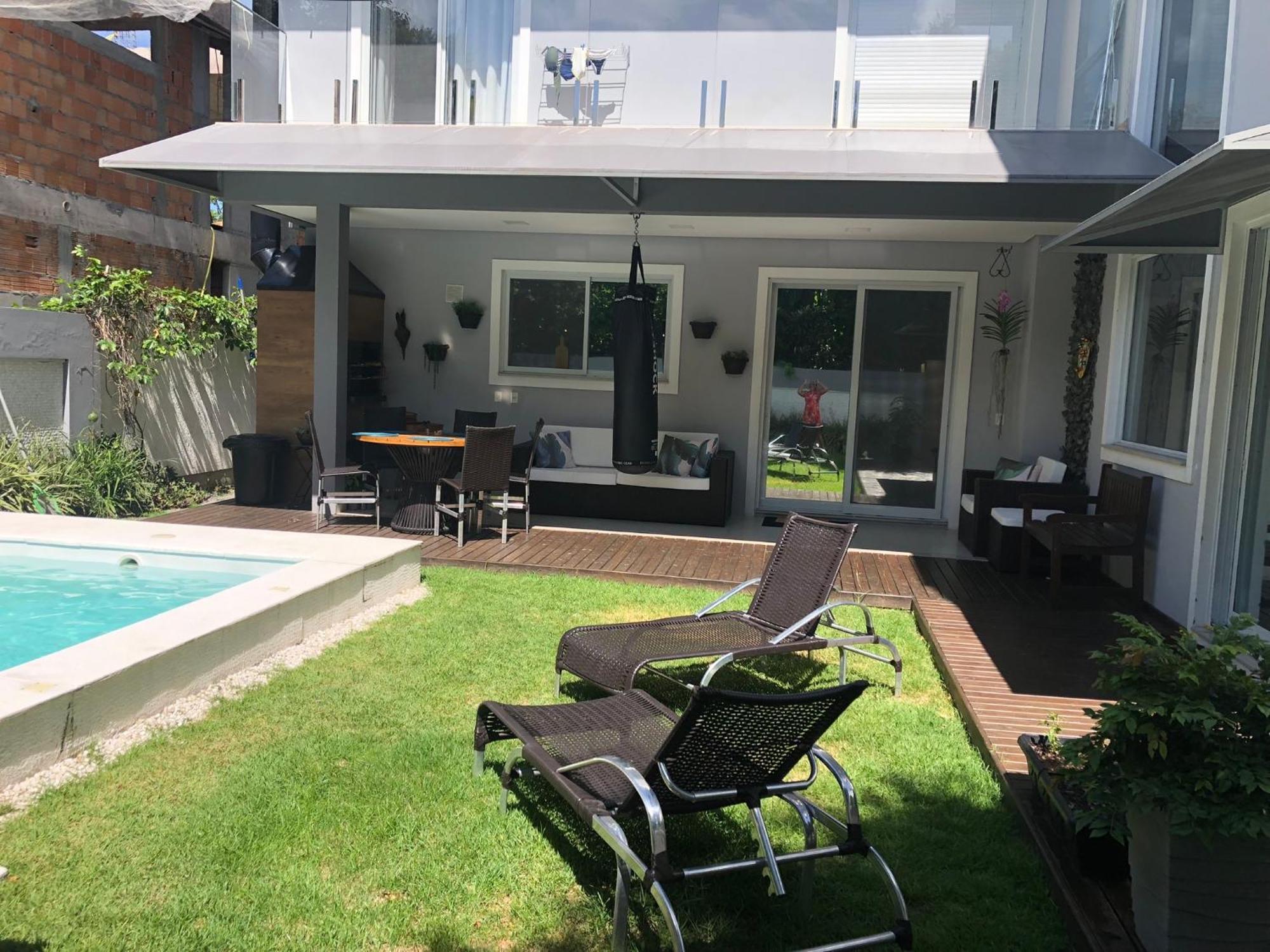 Casa Luxo Com Piscina A 500 Metros Da * Florianópolis